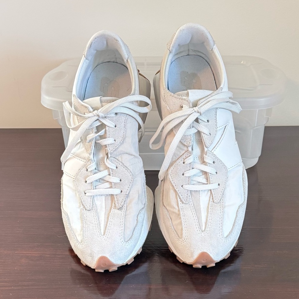 New Balance 327 Sneakers